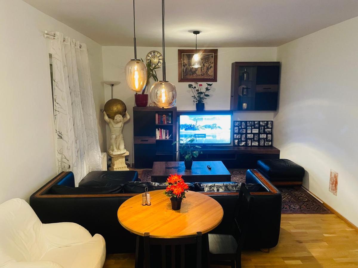 Room In City Center Near U6,U3 And Westbahnhof Wiedeń Zewnętrze zdjęcie